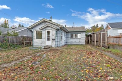 2122 10th Street, House other with 2 bedrooms, 1 bathrooms and 1 parking in Bremerton WA | Image 1