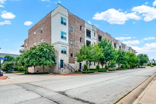 2101-5015 Meridian Ln, Addison, TX, 75001-6586 | Card Image