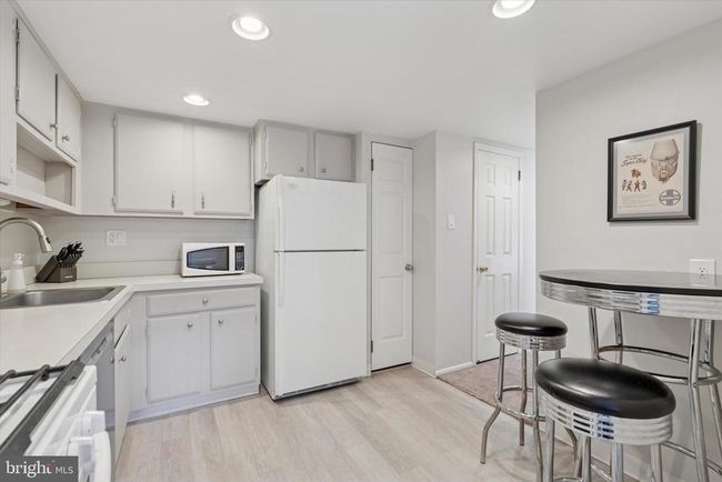 9 - 9 Old Forge Xing, Townhouse with 2 bedrooms, 3 bathrooms and null parking in DEVON PA | Image 8