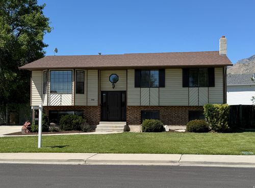 348 W 1570 N, Pleasant Grove, UT, 84062-3829 | Card Image