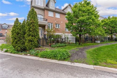 53 Grosvenor Lane, Cambridge, ON, N1R8N2 | Card Image
