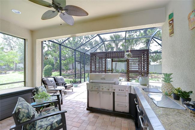 8433 Alberata Vista Dr, House other with 2 bedrooms, 2 bathrooms and null parking in Tampa FL | Image 47