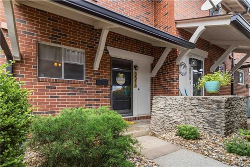 5516 97th St, Overland Park, KS, 66207-2923 | Card Image