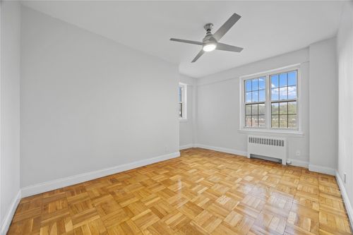 apt-2p-210 Pelham Rd, New Rochelle, NY, 10805-2533 | Card Image