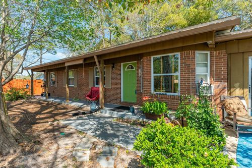 4 7th St, SHALIMAR, FL, 32579-2115 | Card Image