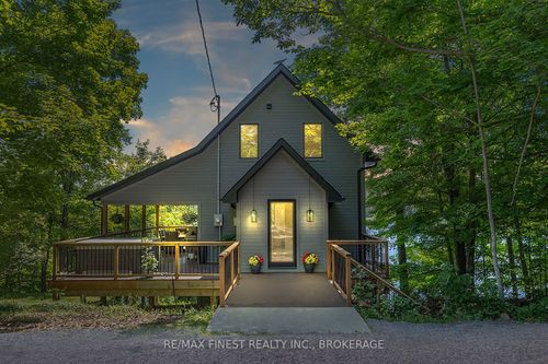 1005 Macdonald Lane, South Frontenac, ON, K0H2L0 | Card Image