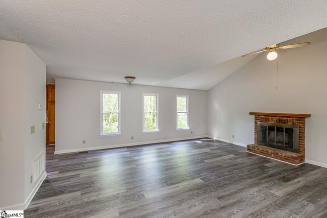 1012 Kens Pl, House other with 3 bedrooms, 2 bathrooms and null parking in Taylors SC | Image 6