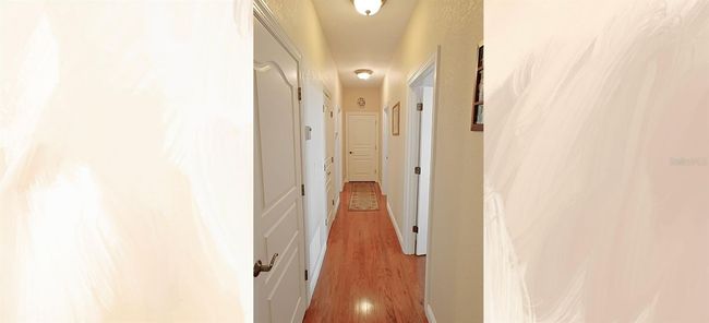 Guest/Garage Hallway | Image 21