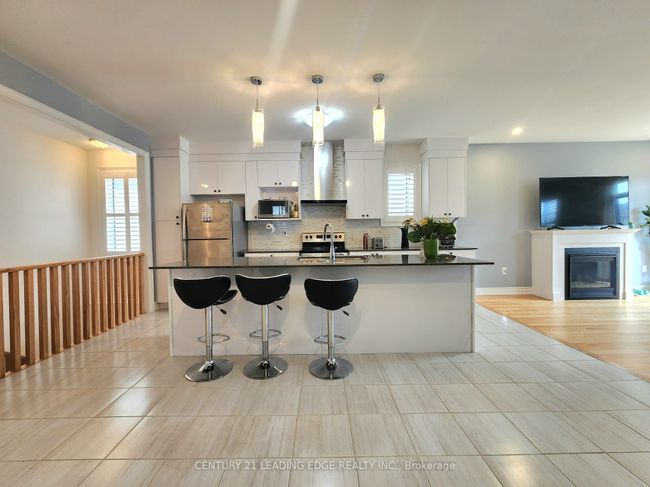 867 Fallis Line, House other with 4 bedrooms, 3 bathrooms and 4 parking in Millbrook ON | Image 11