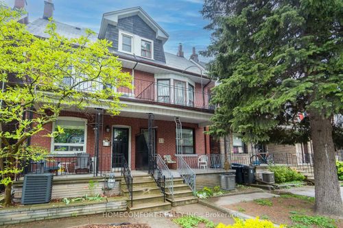 upper-33 Strathmore Blvd, Toronto, ON, M4J1P1 | Card Image