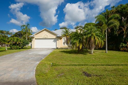 731 Se Browning Ave, Port St Lucie, FL, 34983-3919 | Card Image