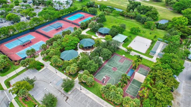 APT-305 - 3091 N Course Dr, Condo with 2 bedrooms, 2 bathrooms and null parking in Pompano Beach FL | Image 31