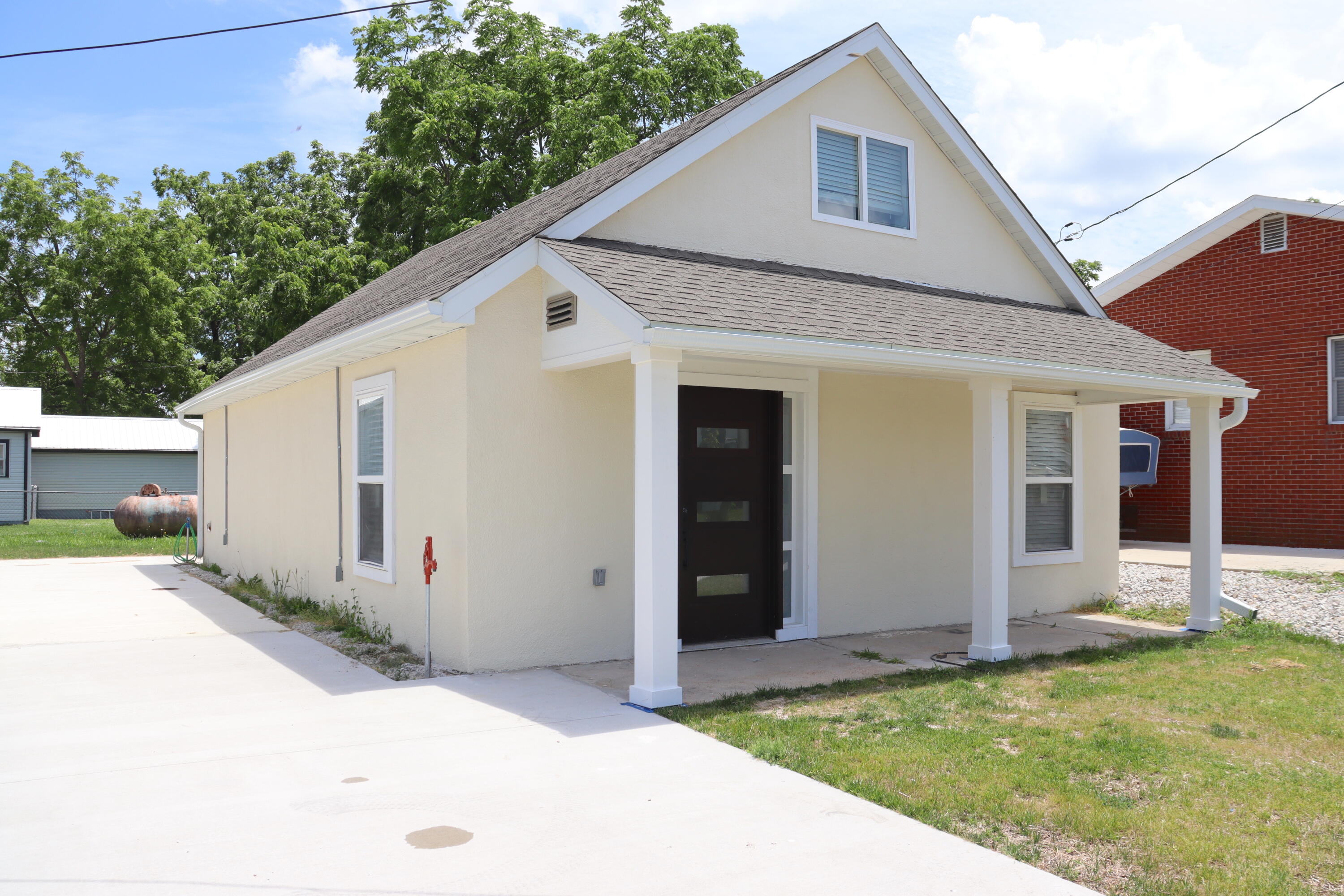 Talcott Ave, Mountain Grove, MO 65711