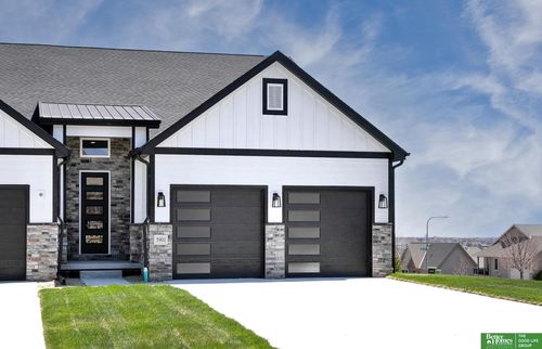 5901 N 159th Cir, Omaha, NE, 68116-4089 | Card Image