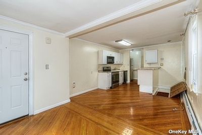 167-52 118th Avenue, Home with 3 bedrooms, 3 bathrooms and 3 parking in Jamaica NY | Image 3