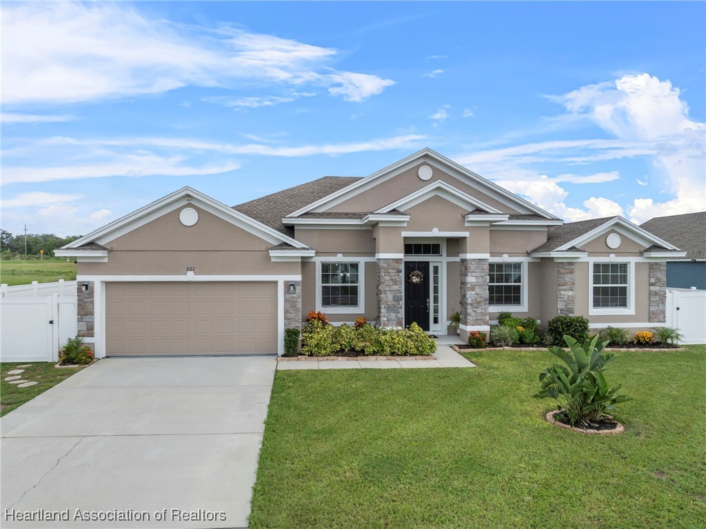 Central Ridge Ln, Frostproof, FL 33843