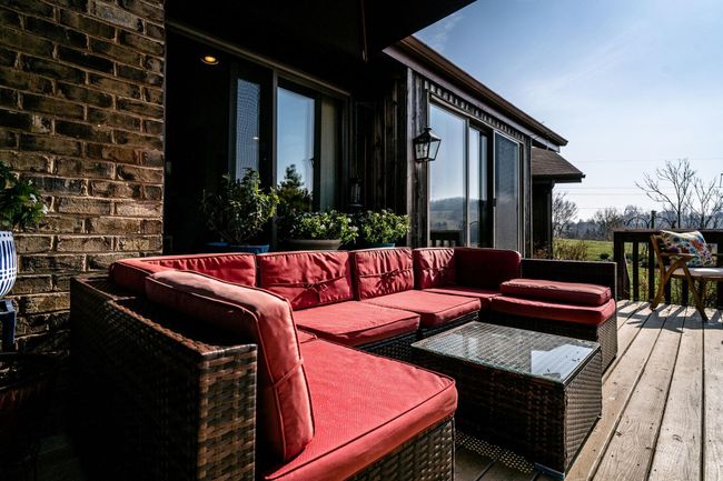 with lots of different sitting spaces. | Image 19