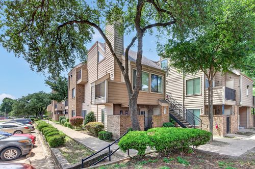 214-9817 Walnut St, Dallas, TX, 75243-8860 | Card Image