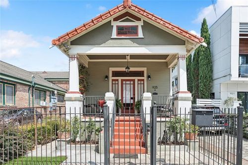 c-925 Race St, New Orleans, LA, 70130-4728 | Card Image