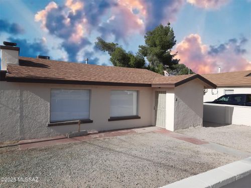 132 W Jacinto St, Tucson, AZ, 85705-4606 | Card Image