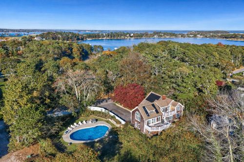 2 Seapine Rd, North Chatham, MA, 02650-1075 | Card Image