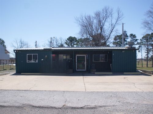 1011 E Tulsa Ave, Kansas, OK, 74347-7051 | Card Image