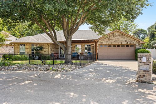 1016 Hayden Ct, Granbury, TX, 76048-1452 | Card Image