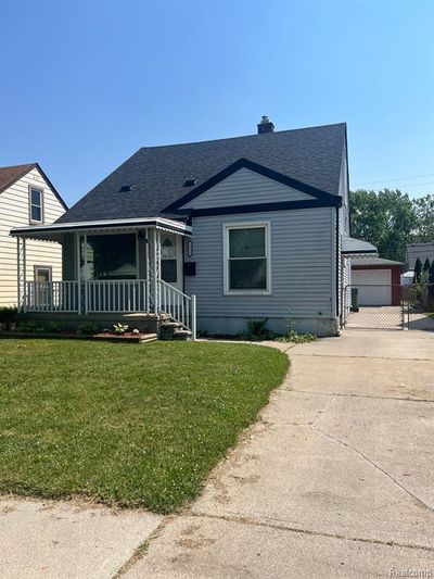 13323 Walnut Street, Home with 3 bedrooms, 2 bathrooms and null parking in Southgate MI | Image 2