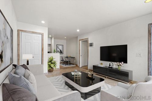 6690 University Ave, San Diego, CA, 92115-5844 | Card Image