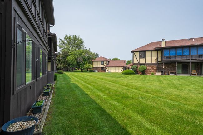 D1 - 201 Carol Ct, Condo with 2 bedrooms, 2 bathrooms and 1 parking in Pontiac IL | Image 25
