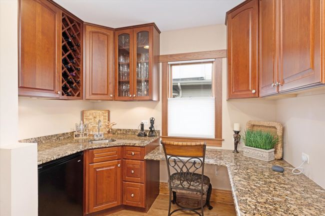 221 N Illinois St, House other with 4 bedrooms, 4 bathrooms and 2 parking in Elmhurst IL | Image 13