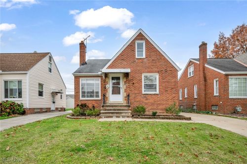 5507 Hampstead Avenue, Parma, OH, 44129 | Card Image