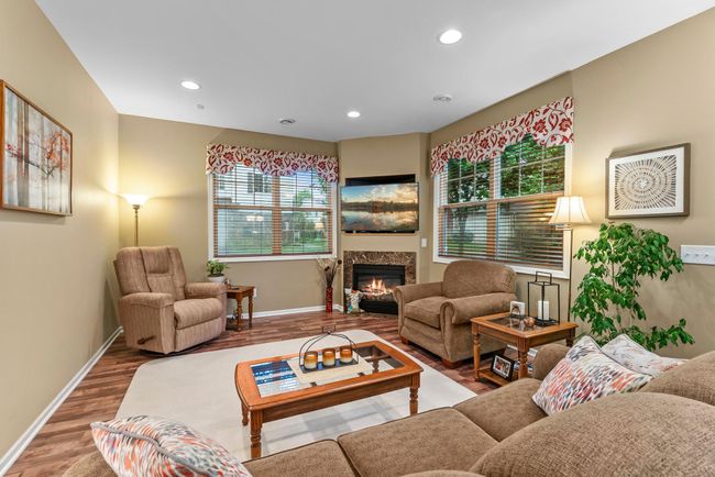 Living Room | Image 5