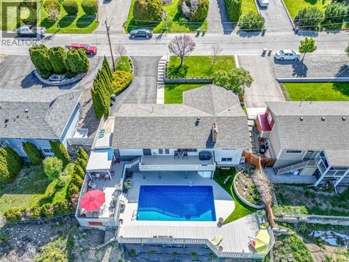 490 Seaford Rd, Kelowna, BC, V1X5L4 | Card Image