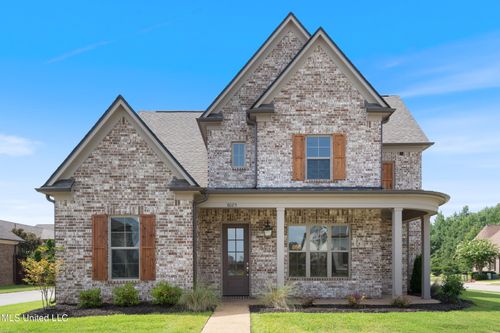 8025 Old Addison Dr, Olive Branch, MS, 38654-7252 | Card Image