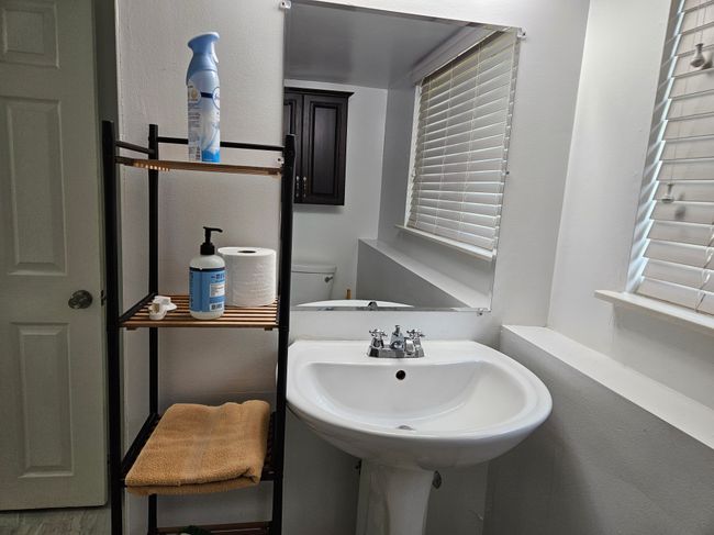 Full bath with shower (Lower) | Image 24