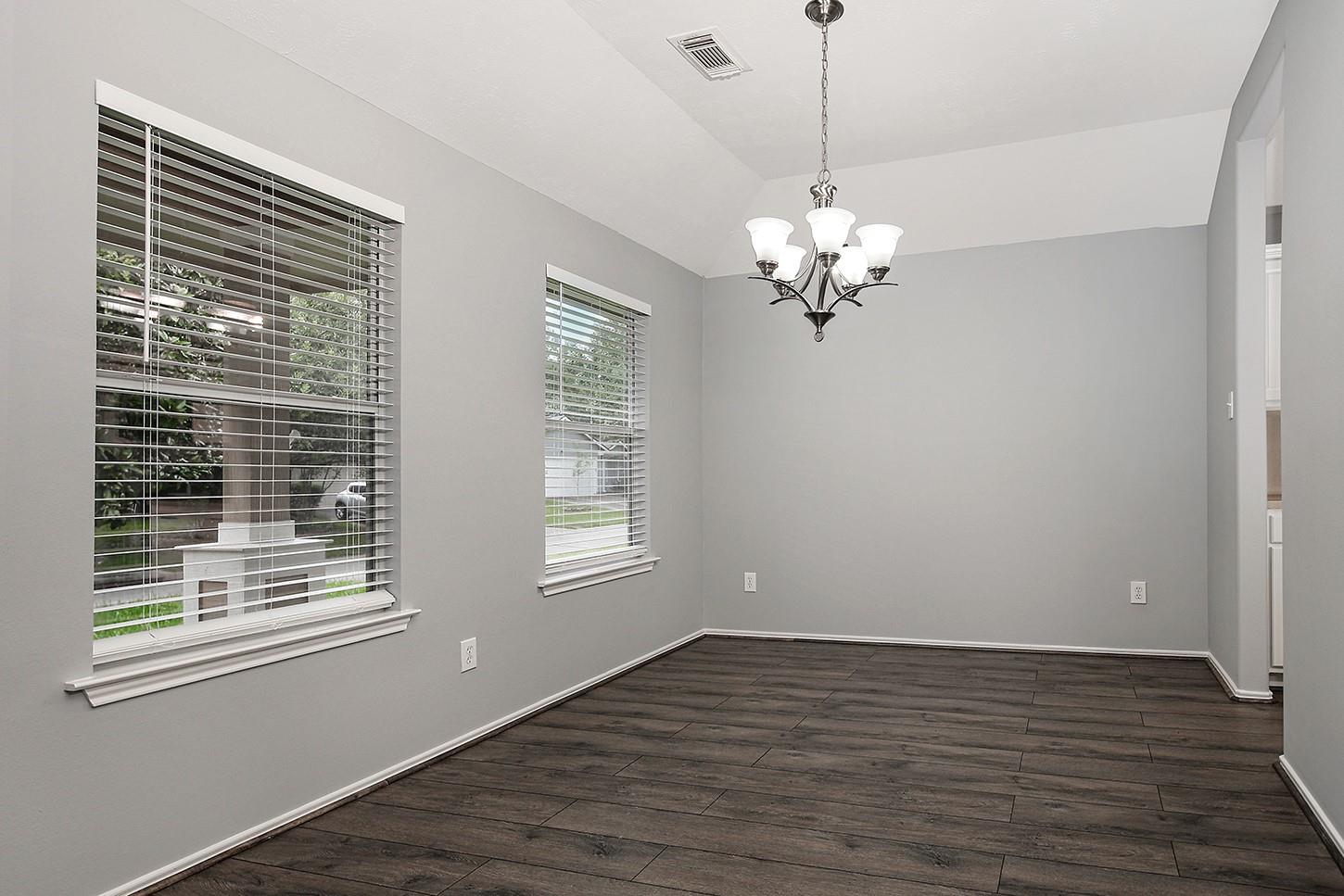 Residential Lease in The Woodlands 4
