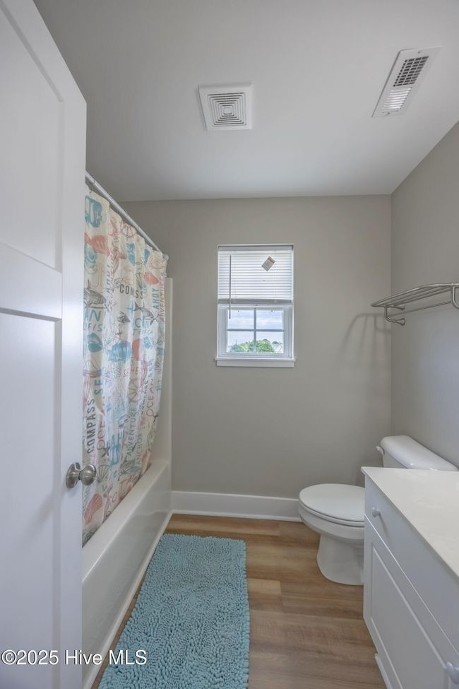 B - 200 Twin Oaks Dr, Townhouse with 3 bedrooms, 3 bathrooms and null parking in Hampstead NC | Image 25