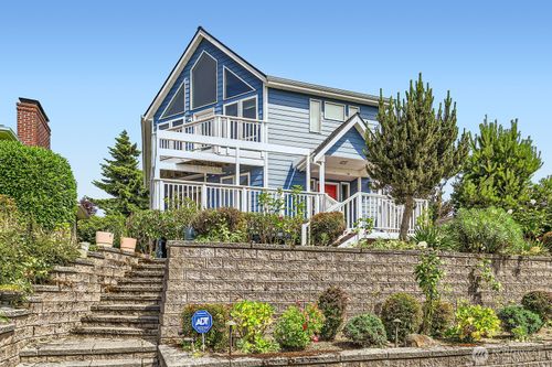 4138 13th Ave S, Seattle, WA, 98108-1422 | Card Image
