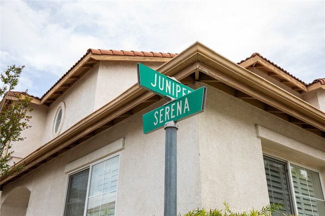 69 Serena Way, Condo with 4 bedrooms, 3 bathrooms and 2 parking in Stanton CA | Image 10