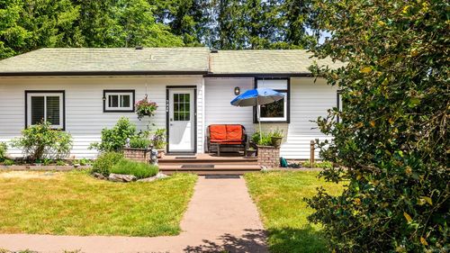 7410 Yake Rd, Fanny Bay, BC, V0R1W0 | Card Image