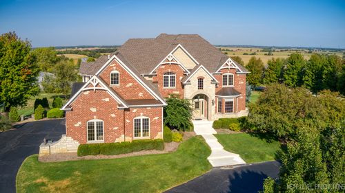 10N916 Highland Trl, Hampshire, IL, 60140-7519 | Card Image