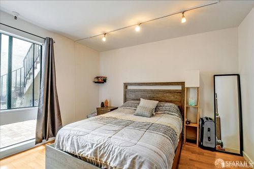 2488 39th Ave, San Francisco, CA, 94116-2153 | Card Image