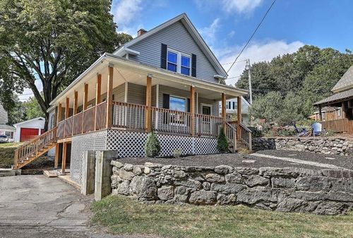 89 Emerald St, Gardner, MA, 01440-2920 | Card Image