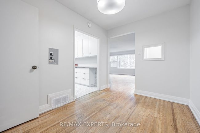 MAIN - 17 Love Cres, Home with 2 bedrooms, 1 bathrooms and null parking in Toronto ON | Image 11