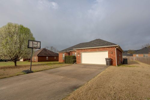 107 Salmon Ln, Russellville, AR, 72802-2283 | Card Image
