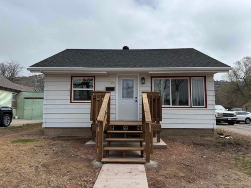 505 S 5th Street, hot springs, SD, 57747-9999 | Card Image