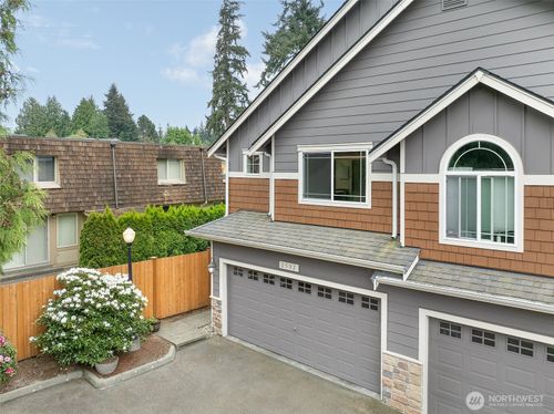 b1-2502 204th Pl Sw, Lynnwood, WA, 98036-6992 | Card Image