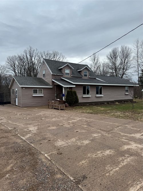 901 S Riverside Dr, CORNELL, WI, 54732-8353 | Card Image