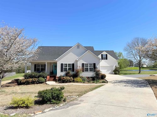 154 Lake Ridge Lane, Guntersville, AL, 35976 | Card Image